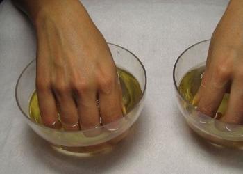 Ванночки для ногтей в домашних условиях: эффективные рецепты